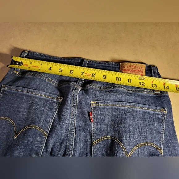 Levi's women's size29 721 high rise skinny Jeans - Picture 7 of 14